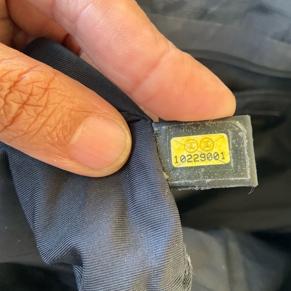 🔥🔥Chanel Travel Ligne Tote Bag with UNBRANDED BAG INSERT - Picture 13 of 15